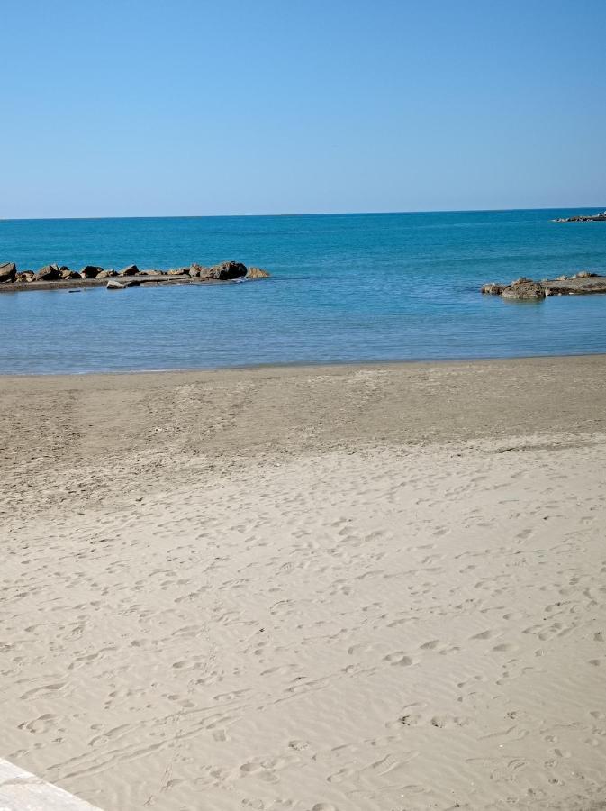 Villa Nerina Alloggio Turistico 安齐奥 外观 照片